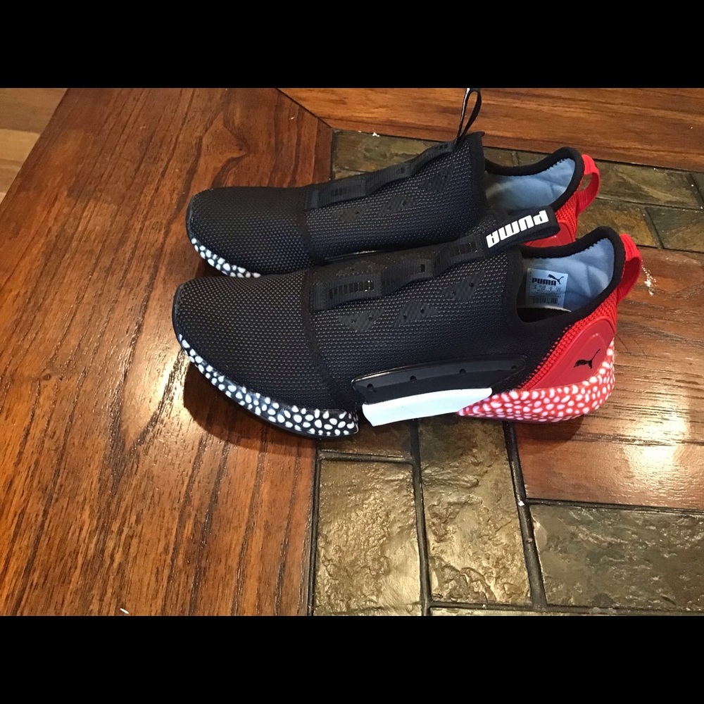 Shoes - Picture 3 of 4